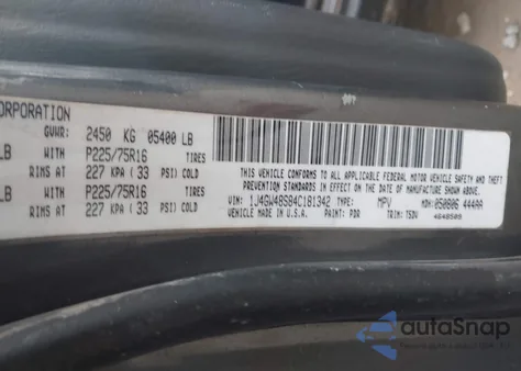 2004 Jeep Grand Cherokee Laredo z USA, uszkodzony, nr VIN 1J4GW48S84C181342